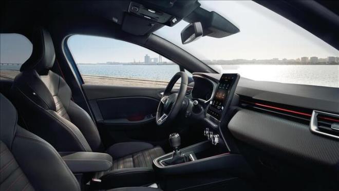 CLIO HB 98.900 TL'den balayan fiyatlar ve 24.000 TL 12 ay %0 faiz frsatyla    <br>lgili fiyat, snrl saydaki CLIO HB Joy 0.9 TCe 90 bg otomobilin, perakende satn almnda geerlidir. Belirtilen fiyata kasko ve trafik sigortas dahil deildir. Finansman kampanyalar anlamal finans kuruluunun artlarna baldr. Kampanyal faiz oranlar Maxxi Koruma (Kredi Koruma Sigortas) ile birlikte geerlidir. Maxxi Koruma rnnn satn alnmad durumda, anlamal finans kuruluunun baz faiz oran uygulanr. Finansman kampanyalar birletirilemez. Kredi tahsis cretleri kredi bedeline dahil deildir.