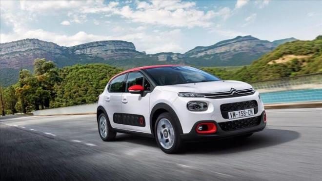 Citroen binek modellerinden; tasarm ile dikkati eken Citroen C3 ve Citroen C3 Aircross SUV&#8217;un yan sra verimli ve ekonomik BlueHDi motorlarla donatlm tm Citroen hafif ticari modelleri de 50 bin TL iin 12 ay vade yzde 0,69 faiz ile sata kyor.