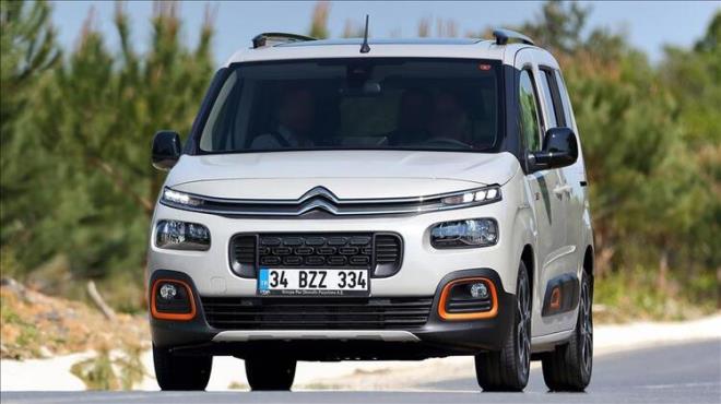 CITROEN KAMPANYALARI  Citroen, gl tasarm, stn konfor zellikleri ve gelimi teknolojiye sahip tm modelleri iin mart ayna zel fiyatlarla cazip faiz oranlar sunuyor.