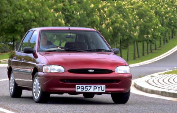 5-Ford Escort Satlan ara says: 20 Milyon