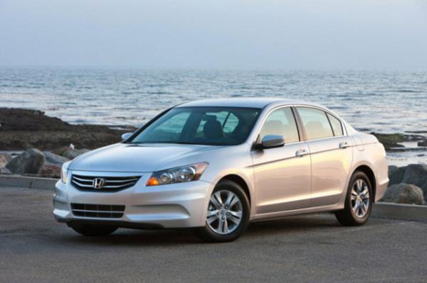 7-Honda Accord Satlan ara says: 17.5 Milyon
