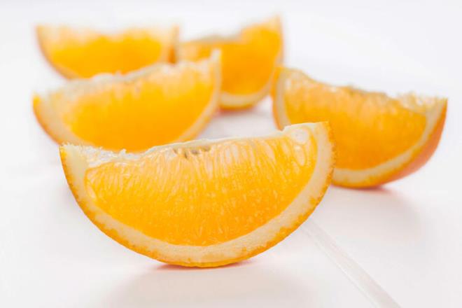 Portakal<br>  Sala nemli katklar olan portakal, sadece C vitamini deil ayn zamanda ierdii kanserle savaan fitokimyasal ve flavonoidler ile de tam bir salk deposudur. Portakal, kan deerlerini artrmaya ve kan yenilemeye yardmc oluyor.