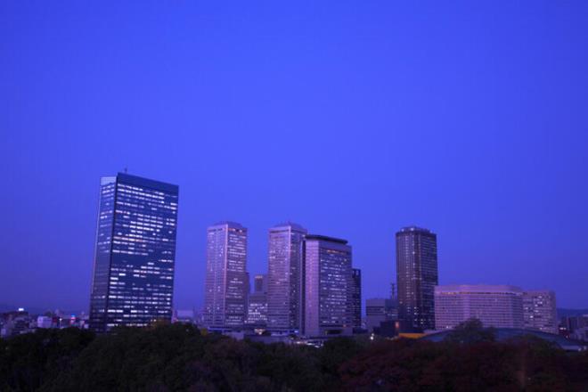 3- Agricultural Bank Of China/in<br>  ABoC 1951 ylnda Mao Zedong tarafndan kolektif iftlikler, kyller ve iilere yardm etmek iin yaratld. u anda, bu banka in'in ve tm dnyann mali ve ticari irketlerinin iine girdi. Merkezi Pekin'de bulunuyor, yurt iinde ve yurt dnda 24.000'e yakn temsilciye sahip. Marka deeri toplam 54,658 dolar. 4- Bank of China/inin Banks, in'in en eski ve en gvenilir bankalarndan biridir. 1912 ylnda kurulmu ve imdiye kadar i bankaclk sektrne liderlik etmektedir. irketin yzde 70'den fazlas in Hkmetine ait ve 20'den fazla lkede ofisleri var.Marka deeri toplam 50,630 dolar.