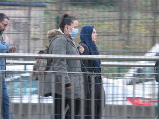 Altunizade metrobs duranda Enes Tuncer, "Tedbirimi nceden alyorum. Metrobse binicem. Okullarn tatil olmasn istiyorum" dedi.