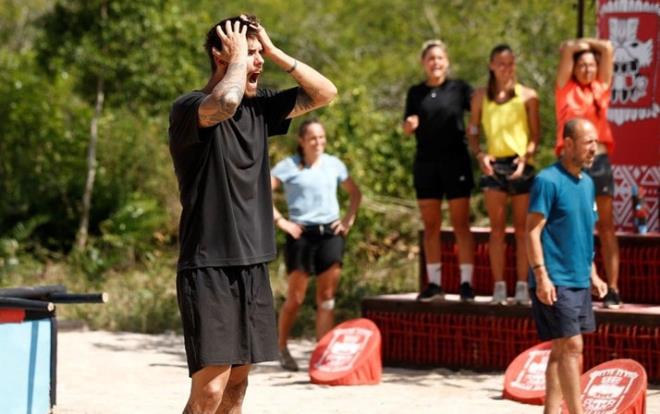 TV8 ekranlarnda Acun Ilcal'nn sunumuyla gerekleen Survivor 2020'de dn akam yine bir eleme heyecan yaand. Gecede SMS oylamasyla en ok oy alan yarmac belli olurken nller takm yine kan kaybetti. Yarmaya veda eden isim akland.