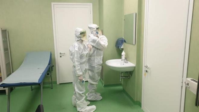 SARS KAHRAMANI BLM NSANI DNYA GENELNDE SALGININ BTECE ZAMANI AIKLADI  <br>  in'in corona virs uzman ve 2003 ylnda SARS salgnn ilk kefeden bilim insan olan Zhong Nanshan salgnn dnya genelinde haziran aynda sona ereceini aklad.