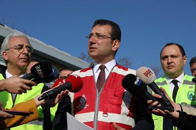 mamolu tm etkinlikleri iptal etti, mzeleri kapatt<br>  stanbul Bykehir Belediye Bakan Ekrem mamolu, koronavirs (Covid-19) tedbirleri kapsamnda Cemal Reit Rey Konser Salonu, ehir Tiyatrolar, SMEK ve BB'ye bal mzelerdeki etkinliklerin ve ziyaretlerin ay sonuna kadar durdurulduunu aklad. mamolu, Nisan ay banda yaplacak deerlendirmelerin ardndan etkinliklere devam edilip, edilmeyeceine karar verileceini aklad.