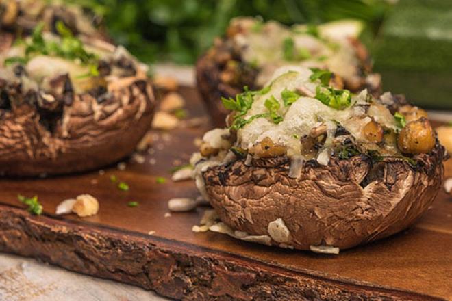 Mantar da gnlk beslenmenize kolayca dahil edebileceiniz inko kaynaklarndan. 100 gram mantardaki inko miktar trne gre 7,66 miligrama kadar kabiliyor. Biraz peynirle birlikte frnlayn ve unutun.