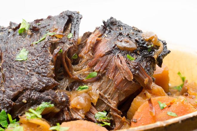 Dana eti de zengin bir inko kayna. 85 gram dana etinde 7 miligram inko bulunuyor. Dana yana hem ekonomik hem de ok lezzetli bir seenek olabilir. Bir baka inko kayna kekik ile ok da yakr. Tarifimizi mutlaka deneyin.