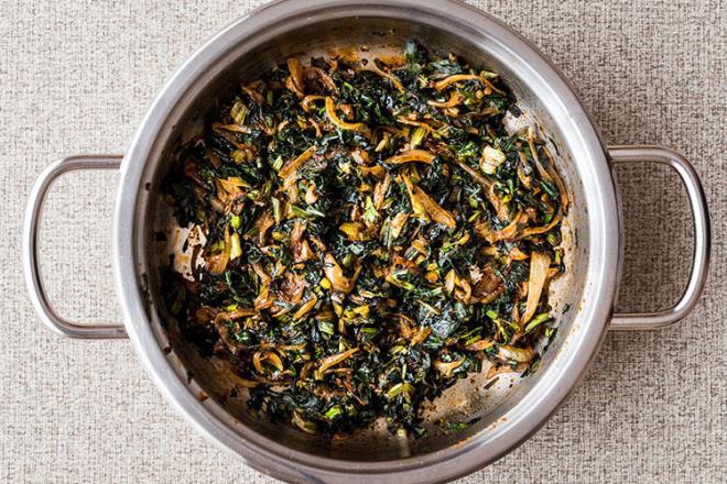 Ispanak inko zengini sebzelerin banda geliyor. 150 gram spanak 1,4 miligram inko ieriyor. i ya da pimi halde tketmek sizin tercihiniz. Biz nefis bir prasal spanak kavurmas neriyoruz.