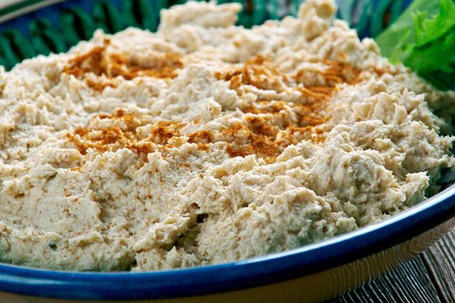 Ceviz de nemli bir inko kayna. 28 gram cevizde 1,3 miligram inko var. Cevizi tek bana ara n olarak tketebileceiniz gibi baka yemeklerde de kullanabilirsiniz. Tavuu da srece dahil edip nefis bir erkes tavuuna ne dersiniz?