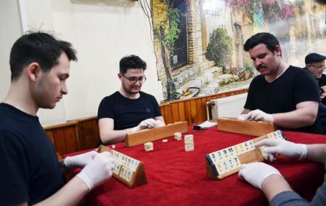 Toplumsal sala nem verilmesi gerektiini dile getiren iletmeci, &#8220;lkemizde corona virs tehdidi ile kar karyayz. Bu virsn yaylmasna ve bulamasna engel olmak iin byle bir uygulamay hayata geirdik.