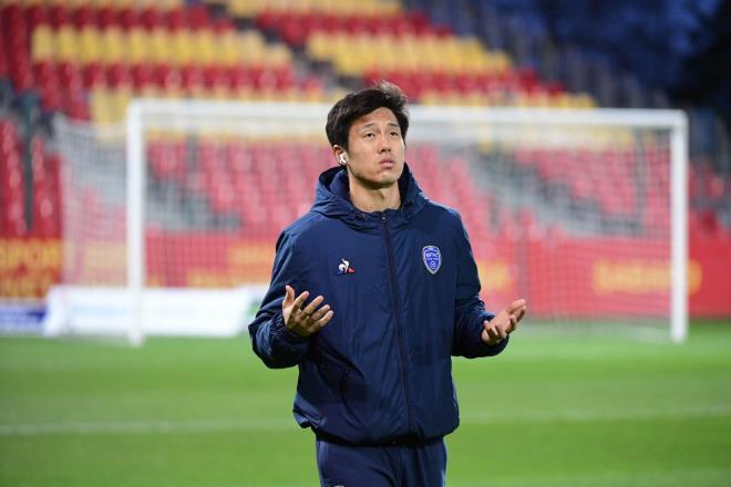 Suk Hyun-Jun- Debrecen