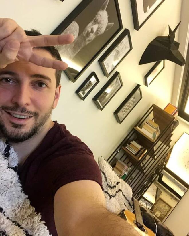 Arkadann paylamna cevap veren Ouzhan Ko "arn aldmda evde oturuyordum... &#8216;Ben de bir ey yapmalym&#8217; dedim ve evde oturmaya devam ettim" derken brahim Bykak da evde olduunun arsn yapt.