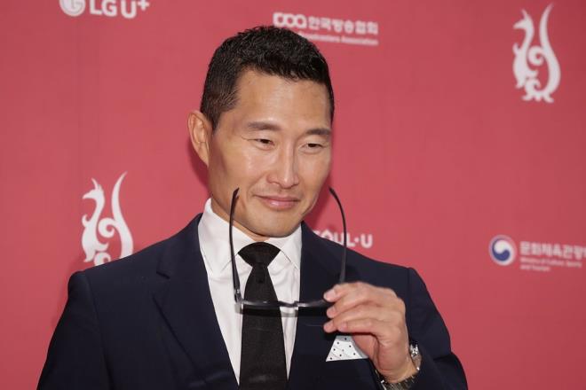 Test sonucunu aldnda Hawaii'de bulunan nl oyuncu, son birka hafta New York'tayd ve yeni dizisi New Amsterdam'n ekimlerine katlmt.