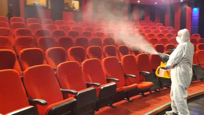 Toplu yaplan dier sosyal etkinlikler: 3 bin 150 TL para cezas<br>    Tiyatro, sinema, konser salonu, dn salonu, ikili lokanta, kafe, gazino, birahane, taverna, kahvehane, kraathane, kafeterya, kr bahesi, nargile kafe, internet kafe,oyun salonlar, kapal ocuk oyun alanlar, ay bahesi, dernek lokalleri, lunapark, yzme havuzu, hamam, sauna, kaplca, masaj salonu, SPA ve spor merkezleri kapatld.    Zabta tarafndan 387 TL para cezas uygulamas, Hfzsshha Kanunu 282. maddesine gre 3 bin 150 TL para cezas ya da Kabahatler Kanunu&#8217;nun 32. maddesine gre 392 TL para cezas uygulanacak.