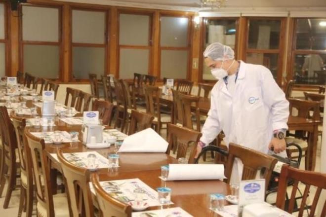 Yasakl iyerini ama<br>    kili-ikisiz tm lokanta ve restoranlar ile pastane ve benzeri iyerleri, sadece paket servis, gel-al benzeri ekilde, mterilerin oturmasna msaade etmeden hizmet verecek.