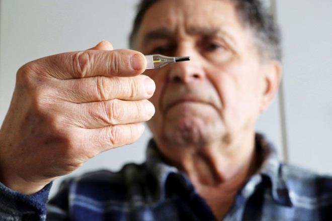 Koronavirsn (Covid-19) her yata insan hedef ald artk biliniyor. Ancak en ykc etkiyi 65 ya stndeki yal insanlar zerinde gsteriyor. Trkiye'de 65 ya ve zeri 7,5 milyon vatanda bulunuyor. 65 ya st kiilerin sokaa kmas yasak. Aile, alma ve Sosyal Hizmetler Bakanl da 65 ya ve stndeki bu vatandalarn koronavirsten korunmak iin dikkat etmeleri gereken nlemlerin yer ald 19 maddelik bir liste hazrlad.