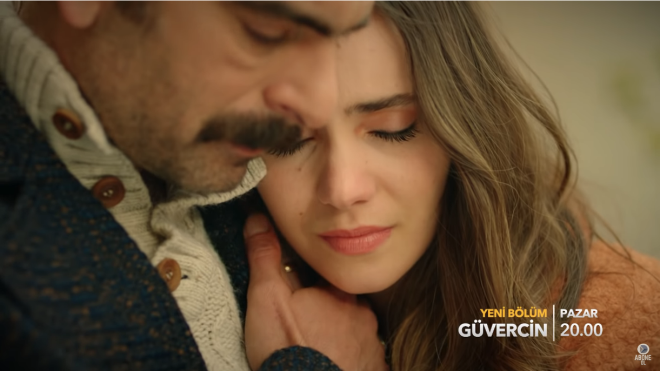 Ancak birbirine dman bu iki ailenin hi bilmedikleri bir gerek vardr. Kavvilerin olu Mslm ile Cibranoullar?nn kz Nefise liseden beri birbirlerini sevmektedir.