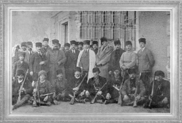 ��te Atat�rk'�n ar�ivden ��kan en son foto�raflar�...