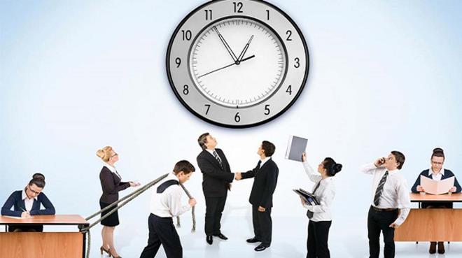 2- Kamuda olduu gibi zel sektrde de minimum personelle esnek alama geilecektir