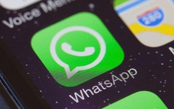 Sosyal medya devi Facebook&#8217;un bnyesinde bulunan popler mesajlama uygulamas  WhatsApp'ta getiimiz yllarda ortaya kan ve kendisini daha stn bir srm gibi tantan "WhatsApp Gold&#8221; yeniden ortaya km durumda.