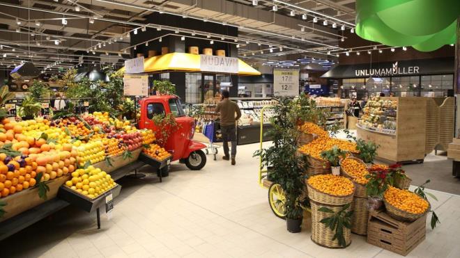 Dardan getirdiimiz ne varsa anahtardan telefona, kredi kartndan akmaa hepsini alkol bazl slak mendil, kolonya ya da dezenfektan malzeme ile dezenfekte edip eve sokalm.