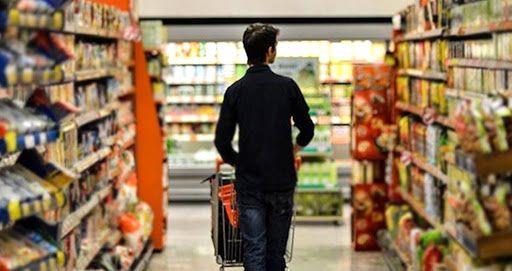 Market arabasn tuttuumuz ksm, para ya da kredi kart gibi etkenlerin de virs asndan dezenfekte edilmesine zen gsterelim; eldiven ile tutmak, yoksa temiz bir poetle tutmak, tuttuktan sonra ellerimizi kolonya ile silmek nlem seenekleri olabilir. antamz ya da poetlerimizi darda yere koymamaya alalm.