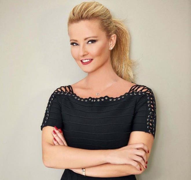 nl televizyoncu Mge Anl, canl yaynda yapt aklamada kampanya iin 100 bin TL baladn belirtti.