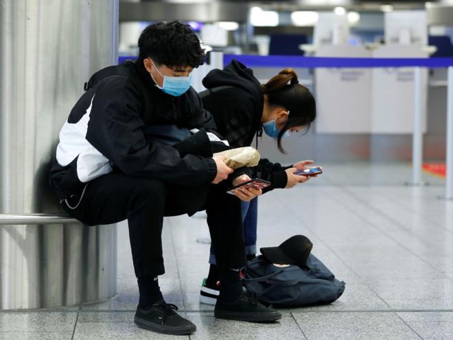 Twomey, Fransa'nn beklenmedik hareketinden sonra irketin in'den ithal edecei yeni salk malzemelerini, Belika zerinden talya ve spanya'ya gndereceklerini kaydetti.