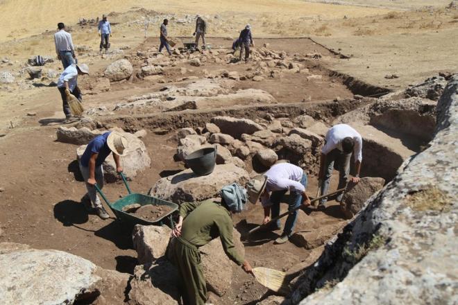 Kltr ve Turizm Bakanl Kltr Varlklar ve Mzeler Genel Mdrl'nden alnan izinle stanbul niversitesi'nce Prof.Dr. Necmi Karul bakanlnda blgede ilk kaz almalarna geen yl baland.