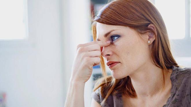 3-Ac kavun bitkisinin suyu buruna ekilirse sinzite iyi gelir<br>  Ac kavun ad verilen bitkinin suyu sinzitleri amak iin halk arasnda yaygn olarak kullanlyor. Ancak dokular kimyasal olarak yakan bu bitki, krle kadar gidebilen riskler tayor.