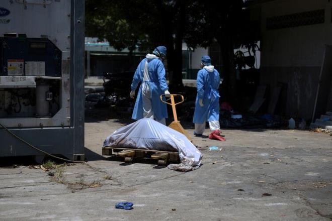 Sokaklarda veya evlerde en az 150 cesdin rmeye balad bildirildi.