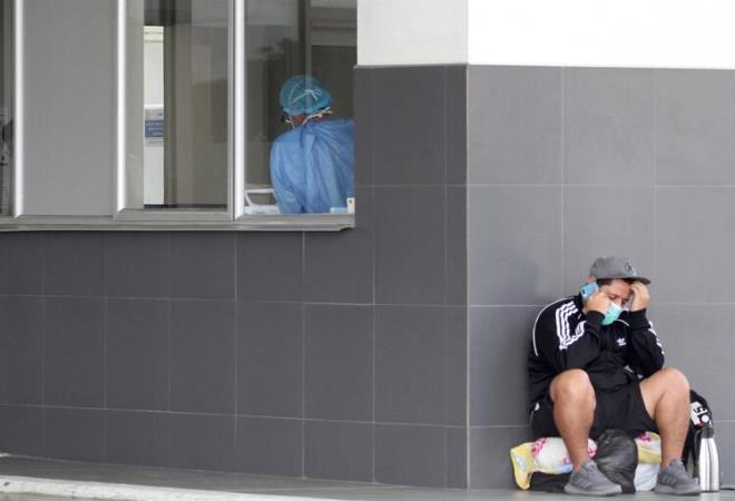 Guayaquil Belediye Bakan twitter hesabndan yapt aklamada, "Karton tabutlar, salgn srasnda len insanlar iin onurlu bir mezar salamada ok yardmc olacaktr" ifadelerini kulland.