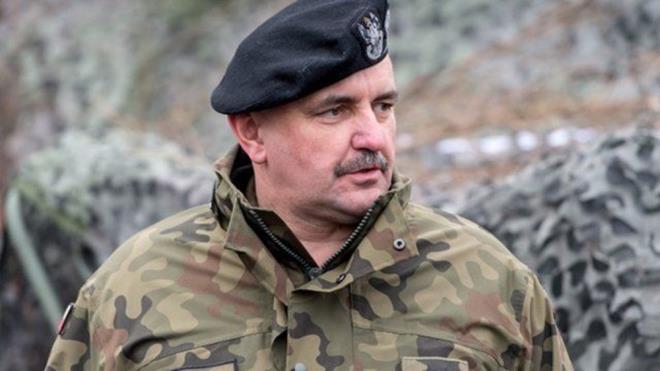 JAROSLAW MIKA - POLONYA GENELKURMAY BAKANI