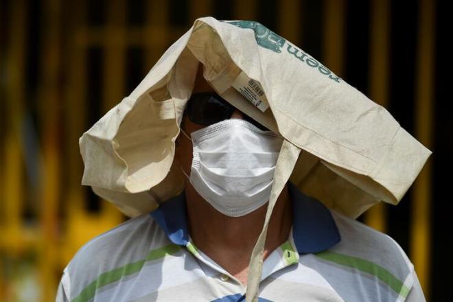 Pazarla ilikili balayan vakalar emberi, dnyaya yaylmadan nce in'in iinde nemli lde yayld.