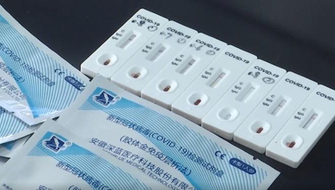 ASEMPTOMATK KLERE DE TEST YAPILMALI  <br>  Bilim insanlar, corona virs hastalarnn yaklak yarsnn hibir belirti gstermedii kefinin kritik sonular olduunu belirterek tm tayclar tanmlamak iin testlerin daha yaygn bir ekilde yaplmasn ve belirti grlmeyen kiilere de uygulanmas gerektiinin altn izdi.