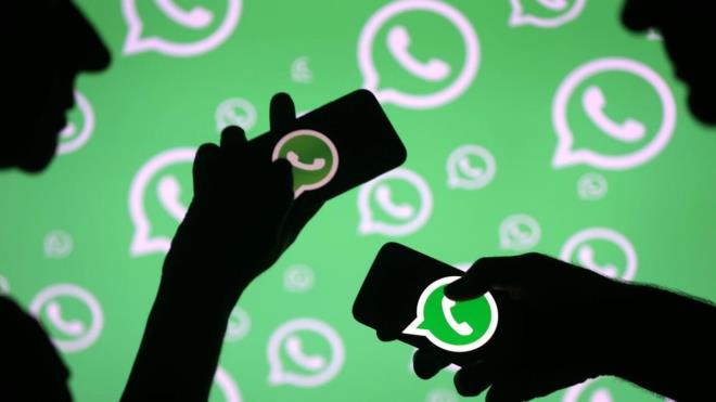 WhatsApp, resmi Twitter hesabndan yapt duyuruda &#8220;WhatsApp&#8217;taki 4 ya da daha az kiiden oluan gruplar iin grup arlarn hi olmad kadar kolay hale getirdik. Grup sohbetinizdeki herkesle sohbete balamak iin gruplarnzdaki grntl ya da sesli ar ikonuna tklayn&#8221; cmlelerini kulland.