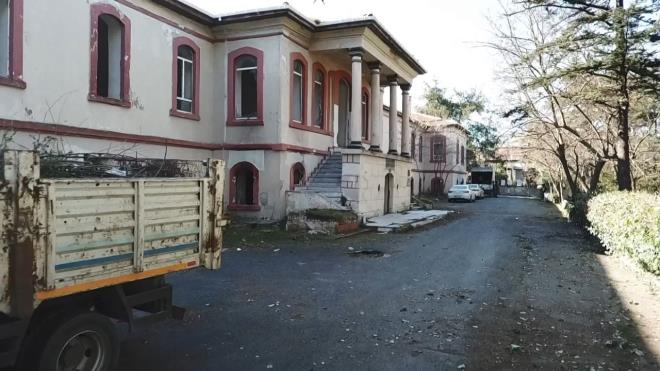 Hastanedeki son durum havadan da fotorafland.