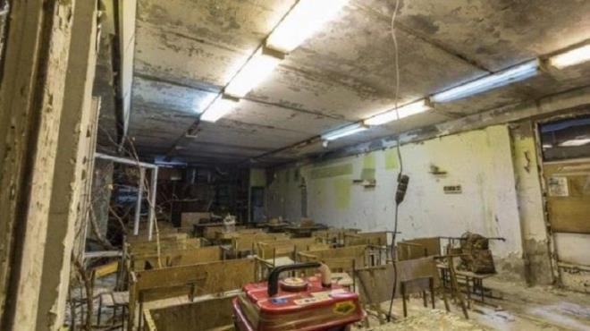 Gcn kontrolsz olarak ykselii sonucu yaktlar ar snd, yakt zarf eridi, scak paralar suyla temas ederek buhar patlamasna neden oldu. Patlamann meydana getirdii ok 1000 ton'luk reaktr kapan kaldrd, kontrol ubuklar kalpten dar frlad, kalp iindeki yaktn yaklak % 30'u eriyip paraland. Birinci patlamann ardndan birka saniye sonra ikinci bir patlama oldu. Bunun sebebi tam olarak anlalamamakla birlikte, grafit-buhar etkilemesi gibi bir takm kimyasal reaksiyonlar sonucu olabilecei gr ne kmaktadr.