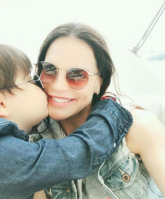 IIN KARACA<br>  Kk melek, Allah gani gani rahmet eylesin, annecigine babacna sabrlar versin...O kadar zldm ki...Konu ocuklarmz olunca kelimelerim hep eksik...Cennet bahelerin melei Pars, Huzurla uyu...