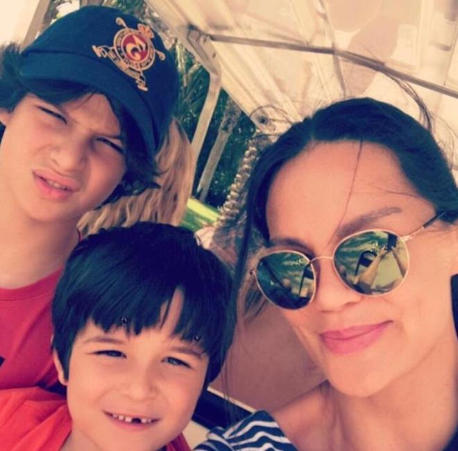 DENZ SEK  <br>Allah kimseyi evladyla snamasn. Allah'm sana g kuvvet versin. Haberi duyduum andan itibaren ykldm. Banz sa olsun. Kck Pars imdi melek oldu. ok ok zgnm...