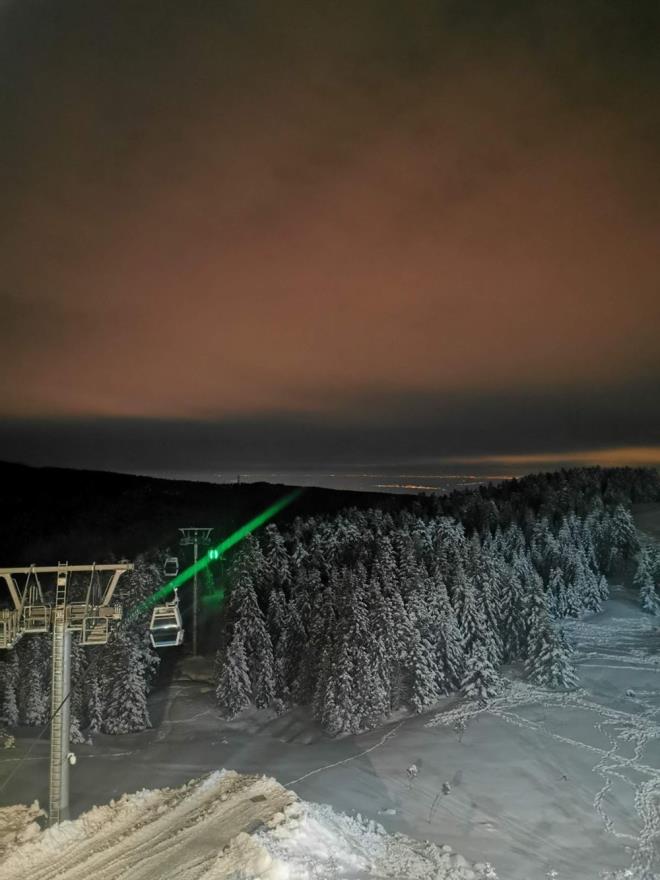 2 haftadr cumartesi ve pazar gnleri iin 31 kentte de sokaa kma kstlamas uygulanrken trafik younluu en dk seviyelere indi.