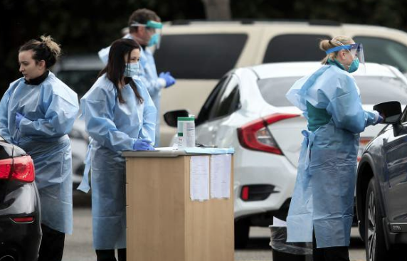 Tabii bu dnemlerde dahi salgn nedeniyle artk gnlk yaammzn bir paras olan ve allan sk sk el ykama, pmeme, tokalamama gibi tedbirlerin devam etmesinde fayda olacak.