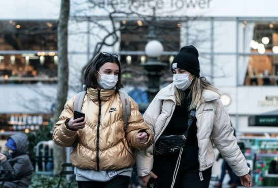 3 Mays'ta zirve grlebilir  <br>     Aktif hasta saysnn, zirve ngrs olarak grnen 3 Mays 2020 (Tahmin aral olarak 28 Nisan-8 Mays) tarihine kadar artaca ve bu tarihten sonra da azala geecei ngrlyor.