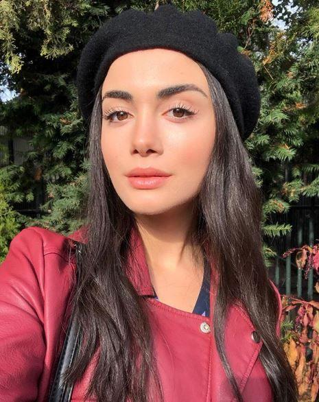 "Kurulu Osman'a m katld?": Bir dier kan iddialara gre de gzel oyuncunun Burak zivit'in barol oynad Kurulu Osman dizisine yeni sezonda transfer olaca sylendi. Ancak Yaz'n hangi karaktere hayat verecei belirlenmedi.