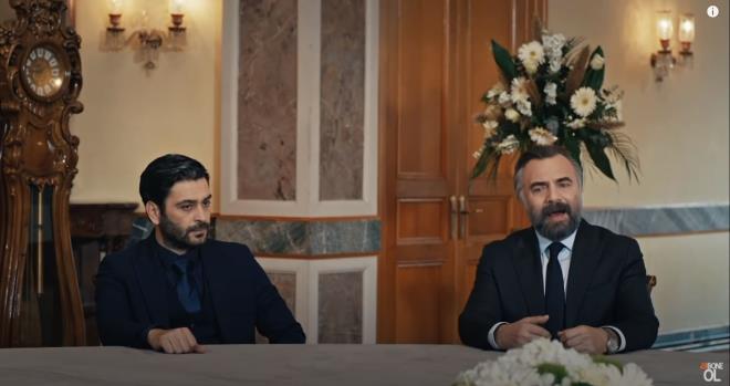 "akrbeyliler beklenmedik darbe yedi": <br>Bu kayplar sonras masa yelerinden Tipi ve Hamet Faal, bu yaanan kayplardan Hzr' ve Alparslan' sorumlu tutarlar. Bunun zerine ok bir karar alarak sava sonlandrmann tek yolu olarak Hzr' masadan kovmak olduunu karar verdiler.