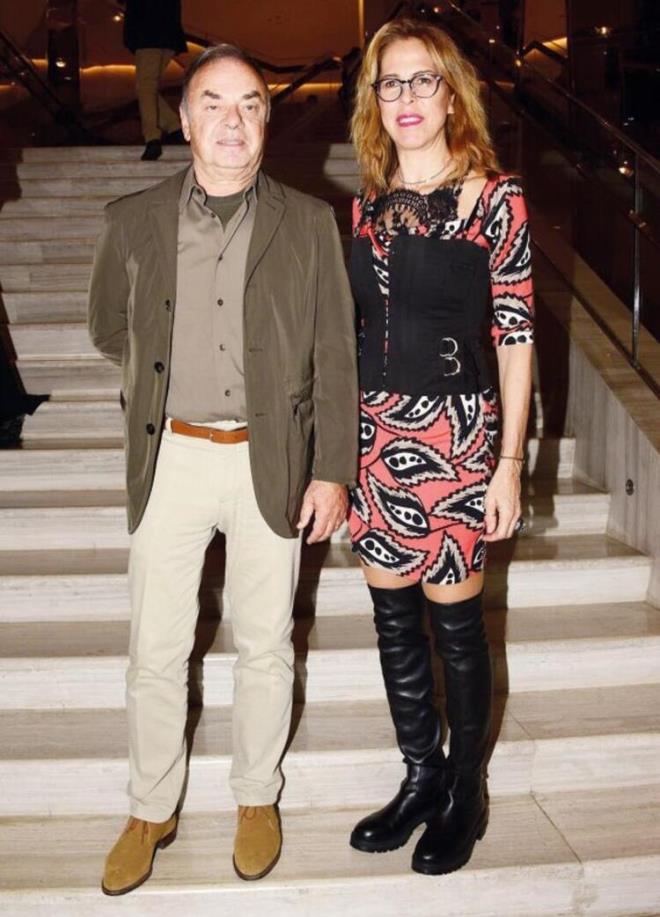 Metin - Zeynep Fadllolu  <br> mimar Zeynep Fadllolu da Katar&#8217;a yapt i gezisinde kaptn dnd virs yenmeyi baard. Solunum yetmezlii ikayetiyle ei Metin Fadllolu tarafndan hastaneye kaldrlan Zeynep Hanm, salna kavutu. Metin Fadllolu, kz kardei Esra Ersu ve kz Selin Tara da tedbir iin kendilerini karantinaya ald ve test sonular negatif kt.