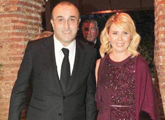 Abdurrahim - kran Albayrak<br>  Galatasaray kinci Bakan Abdurrahim Albayrak ve ei kran Albayrak, 23 Mart&#8217;ta yaptrdklar koronavirs testlerinin pozitif kmasnn ardndan hemen tedaviye alnmt. 3 haftalk tedavinin ardndan geen hafta taburcu olan ift, imdilerde zor gnleri geride brakmann mutluluunu yayor.