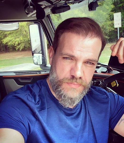 "Trkiye'yi ve geirdiim gnleri zledim": Tolga Karel, bugn katld Kanal D'de yaymlanan 2, Sayfa programnda olduka samimi szler sarf etti. Trkiye'yi ve geirdii gnleri zlediini syleyen Karel, "ABD'de yaamann ok zor olduunu dile getirdi. Bir bbrek filmi iin kendisinden olduka fahi bir fiyat talep edildiini anlatt.